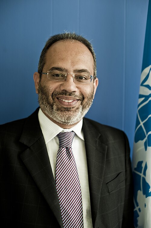 Carlos Lopes - Novelist