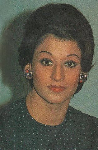 Warda Al-Jazairia†