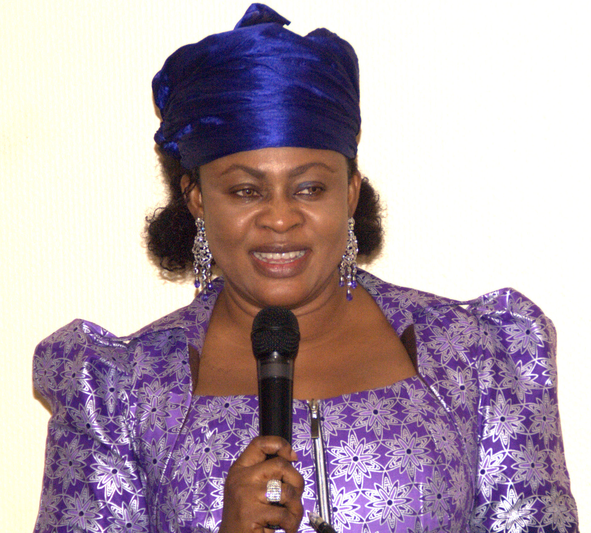 Oduah Stella - minister