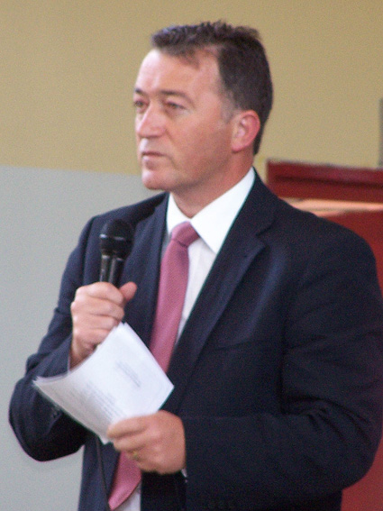 Cameron Dugmore - politician